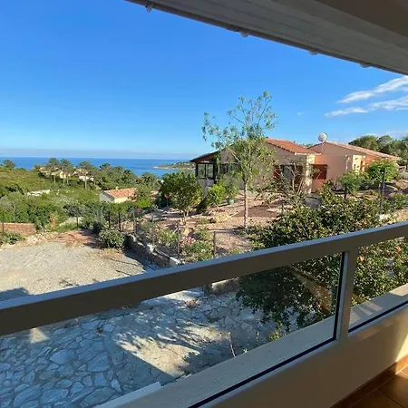 T2 U Castagnu Vue Avec Piscine. Appartement Sari-Solenzara