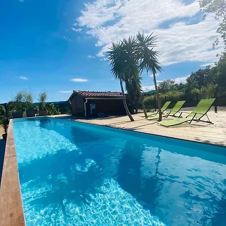 T2 U Castagnu Vue Avec Piscine. * 萨里索伦札拉