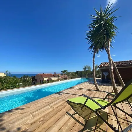 T2 U Castagnu Vue Avec Piscine.